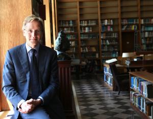 Robbert Dijkgraaf, IAS Director and Leon Levy Professor, in the Mathematics–Natural Sciences Library in Fuld Hall