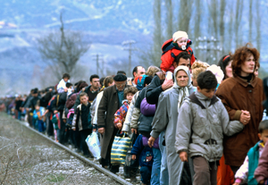 Kosovar refugees, 1999 (Photo: UN Photo/UNHCR/R LeMoyne)