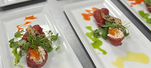 piquillo pepper stuffed crab