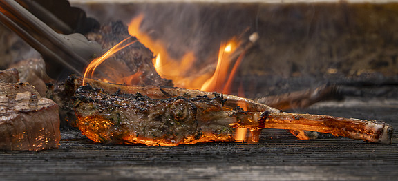 Grill Red Meat Flames