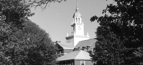 Image of the Institute for Advanced Study Fuld Hall. 