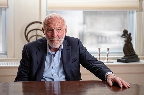 2019_11-19 Gala, Jim Wolfensohn, BTS (Gabi Porter) 160 crop