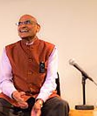 Ravi Ravindra headshot