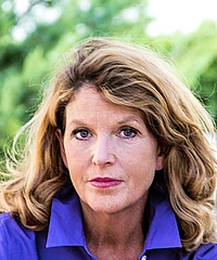 Joan Breton Connelly headshot