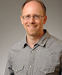 Glenn Dynner headshot