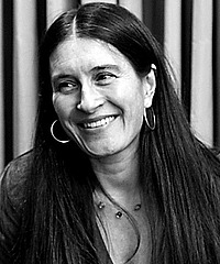 Christina Kiaer headshot