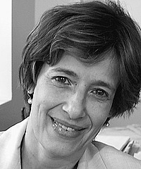 Ruth HaCohen headshot