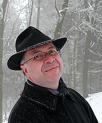 Stefan Bauer headshot