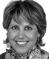 Evrydiki Sifnaiou headshot