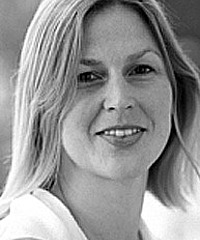 Julia Hartmann headshot