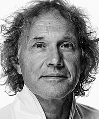 Jos de Mul headshot
