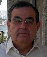 Emmanuel Voutiras headshot