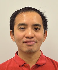 Kuen-Bang Hou headshot