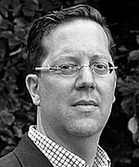 Nickolas Barris headshot