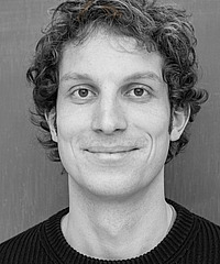 Florian Loebbert headshot