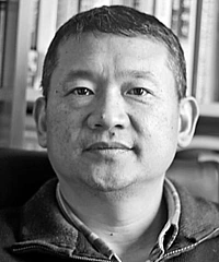 Xin Luo headshot