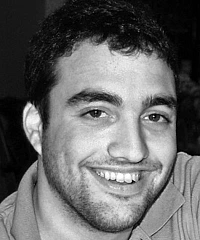 Moulie Vidas headshot