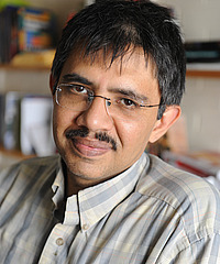 Sharun W. Mukand headshot