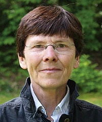 Hélène Esnault headshot