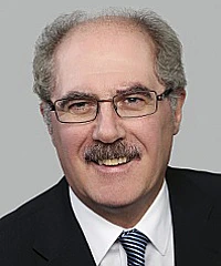 Klaus Larres headshot