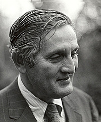 Carl Kaysen headshot