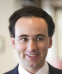 Timothy Perutz headshot