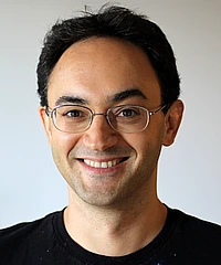 Zeev Dvir headshot