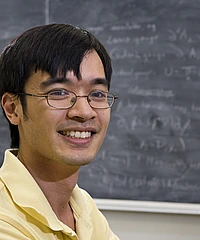 Terence Tao headshot