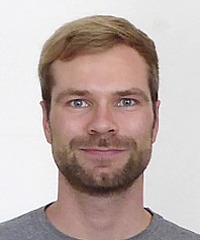 Sören Petrat headshot