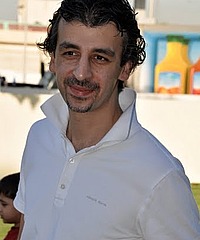 Feras Hamza headshot