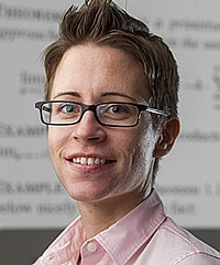 Amanda L Folsom headshot