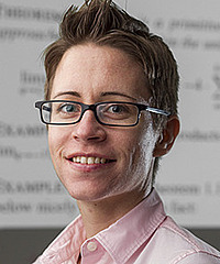 Amanda L Folsom headshot