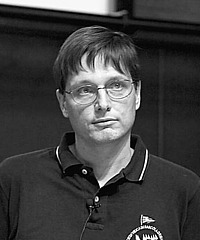 Lothar Goettsche headshot