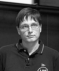 Lothar Goettsche headshot