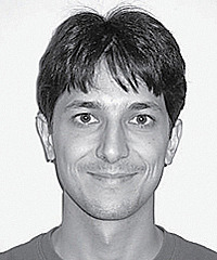 Simon Riche headshot