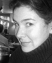 Sari Wastell headshot