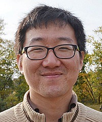 Han-Bom Moon headshot