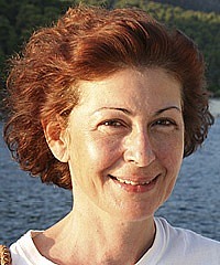 Maria Youni headshot