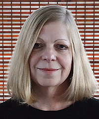 Louise Young headshot