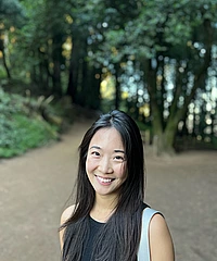Luya Wang headshot