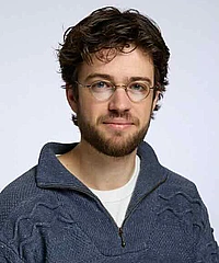 Hadleigh Frost headshot