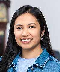 Linh Truong headshot