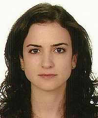 Esen Ogus headshot