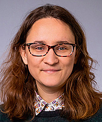 Bianca Dumitrascu headshot