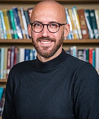 Antonis Georgiou headshot