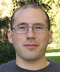 Benjamin Elias headshot