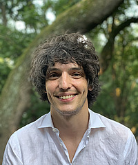 Harel Shapira headshot