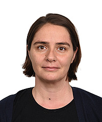 Elizabeth Saleh headshot