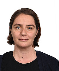 Elizabeth Saleh headshot