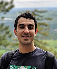 Sahand Seifnashri headshot